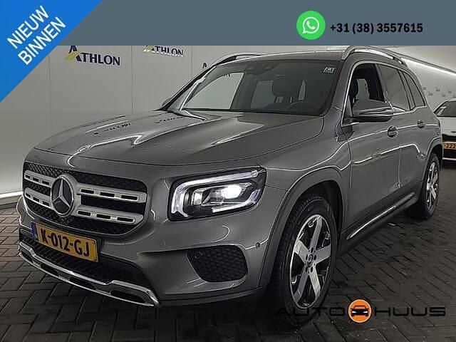 Grijs (metallic) Occasion 2020 Mercedes GLB180 Business SUV | € 25.850 (Duur) - Afbeelding 1/4