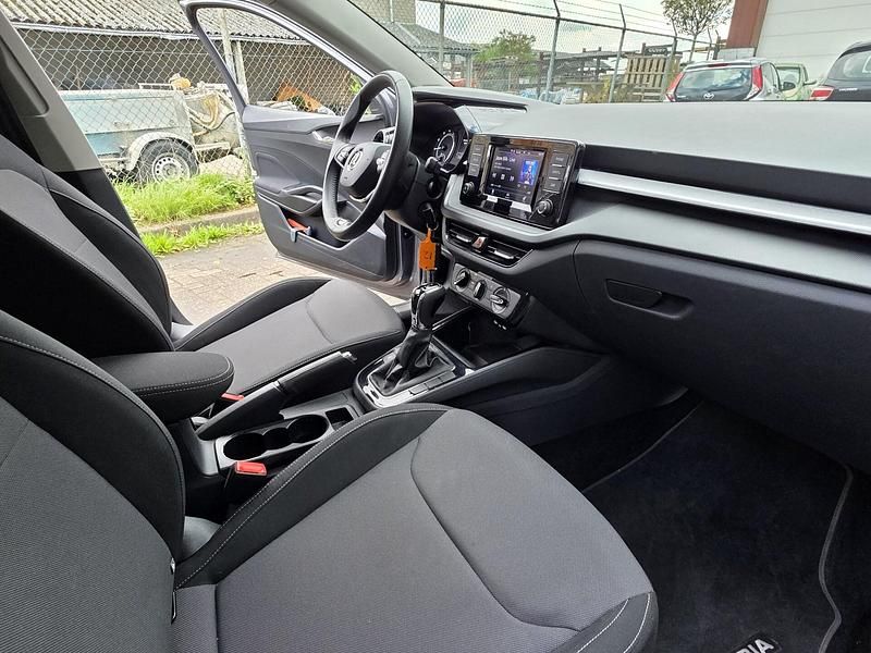 Occasion Skoda Fabia Ambition 112 PK (82 kW) 2023 Grijs Hatchback