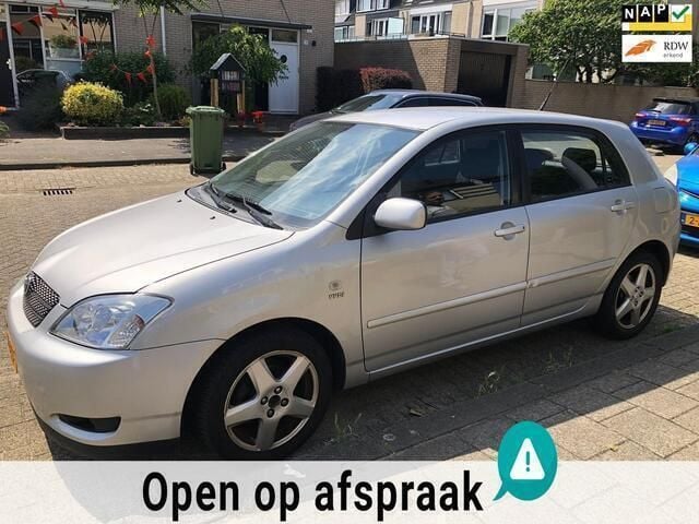 Grijs Gebruikt 2004 Toyota Corolla Sol Hatchback | € 3.750 (Eerlijke prijs) - Afbeelding 1/4