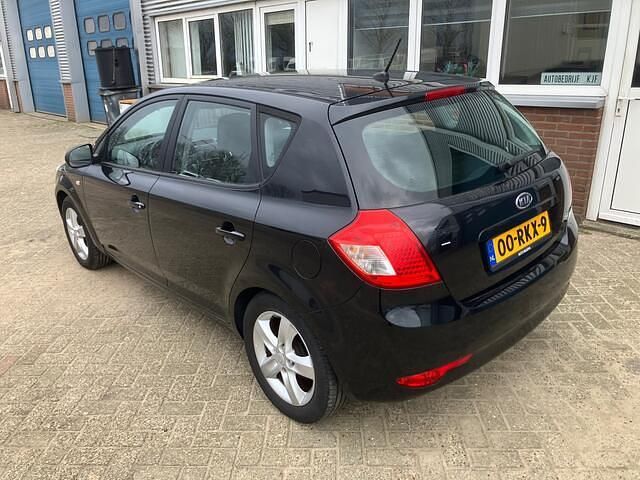 Occasion Kia Ceed 90 PK (66 kW) 2011 Hatchback Hatchback