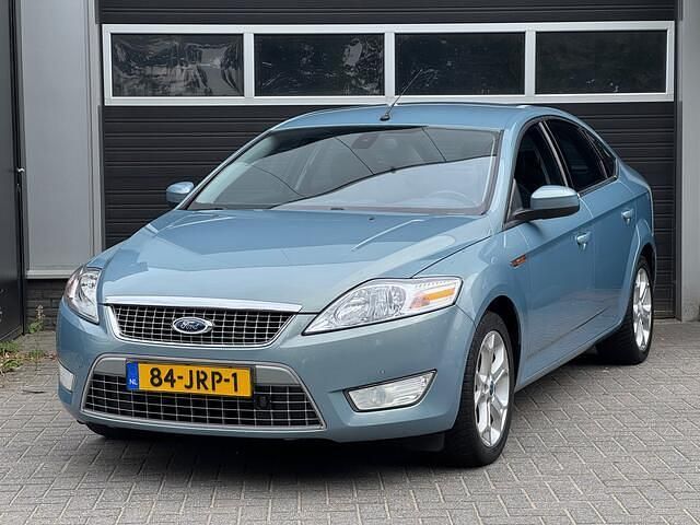 Blauw Gebruikt 2009 Ford Mondeo Titanium Hatchback | € 2.995 (Eerlijke prijs) - Afbeelding 1/4