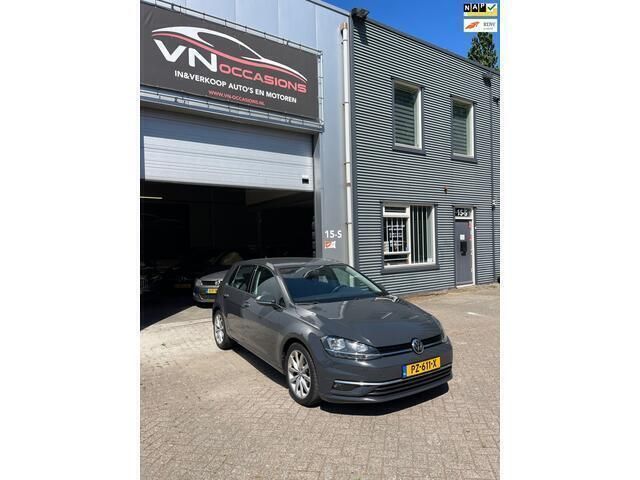 Grijs Gebruikt 2017 VW Golf VII Comfortline Hatchback | € 9.950 (Eerlijke prijs) - Afbeelding 1/4