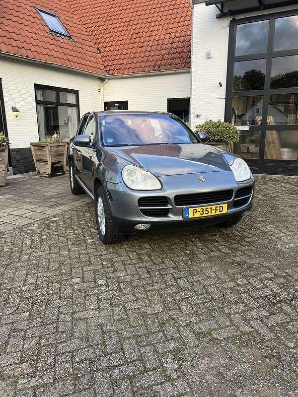 Grijs Gebruikt 2004 Porsche Cayenne SUV | € 5.750 (Super prijs) - Afbeelding 1/4