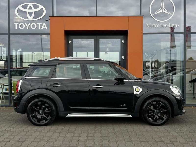 Zwart Gebruikt 2017 Mini Cooper S Countryman SUV | € 18.500 (Eerlijke prijs) - Afbeelding 1/4