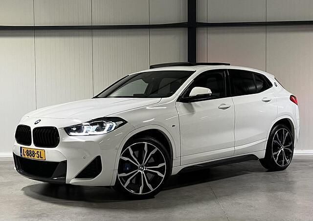 Wit Gebruikt 2021 BMW X2 M Sport SUV | € 30.800 (Eerlijke prijs) - Afbeelding 1/4