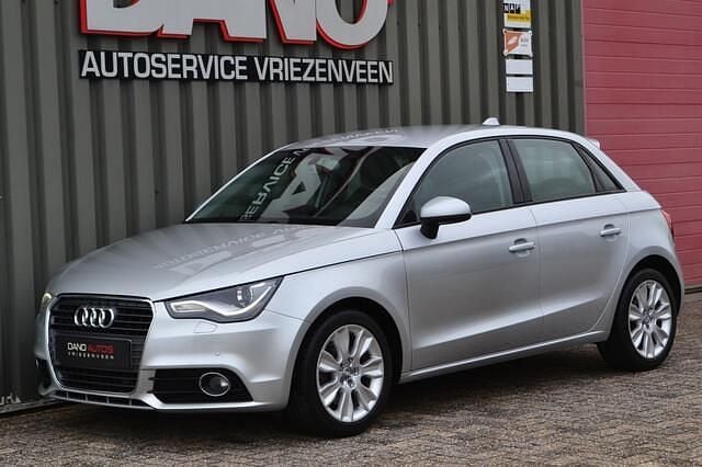 Grijs Gebruikt 2013 Audi A1 Ambition Hatchback | € 10.950 (Eerlijke prijs) - Afbeelding 1/4