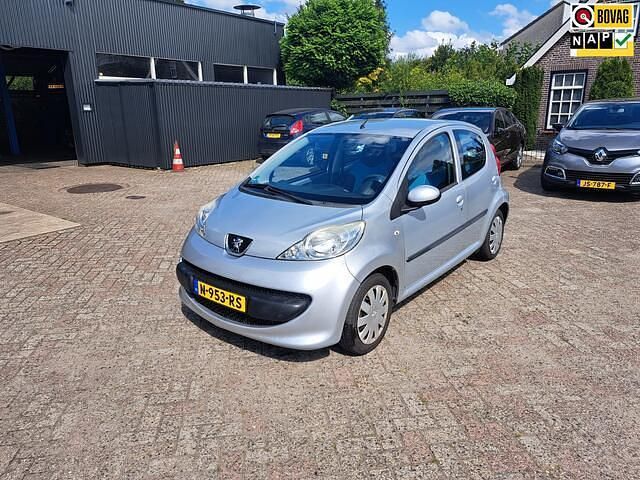 Grijs Gebruikt 2008 Peugeot 107 Hatchback | € 2.795 (Eerlijke prijs) - Afbeelding 1/4