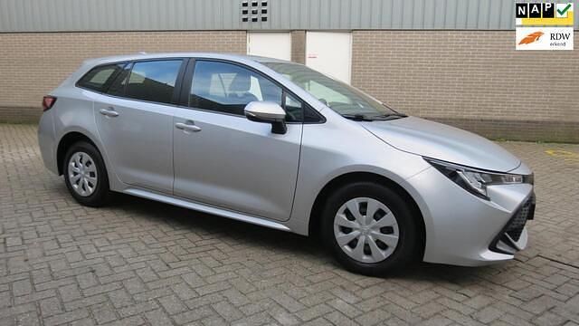 Occasion Toyota Corolla Comfort 116 PK (85 kW) 2020 Grijs (metallic) Stationwagen