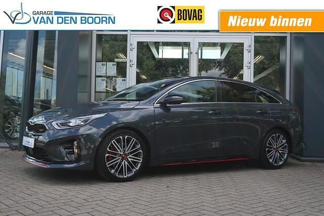 Grijs Gebruikt 2021 Kia ProCeed 2 Hatchback | € 28.450 (Eerlijke prijs) - Afbeelding 1/4