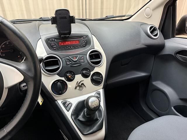 Bruin Gebruikt 2011 Ford Ka Titanium X Hatchback | € 2.450 (Super prijs) - Afbeelding 1/3