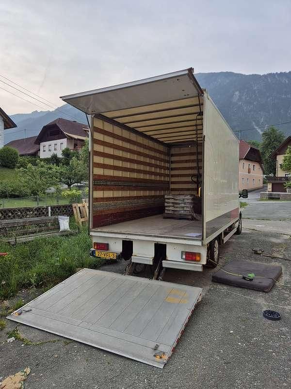 Wit Gebruikt 2007 Renault Master Van | € 6.000 (Duur) - Afbeelding 1/4