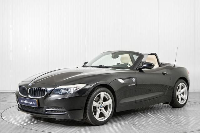 Zwart Gebruikt 2009 BMW Z4 Comfort Edition Cabriolet | € 19.900 (Eerlijke prijs) - Afbeelding 1/4
