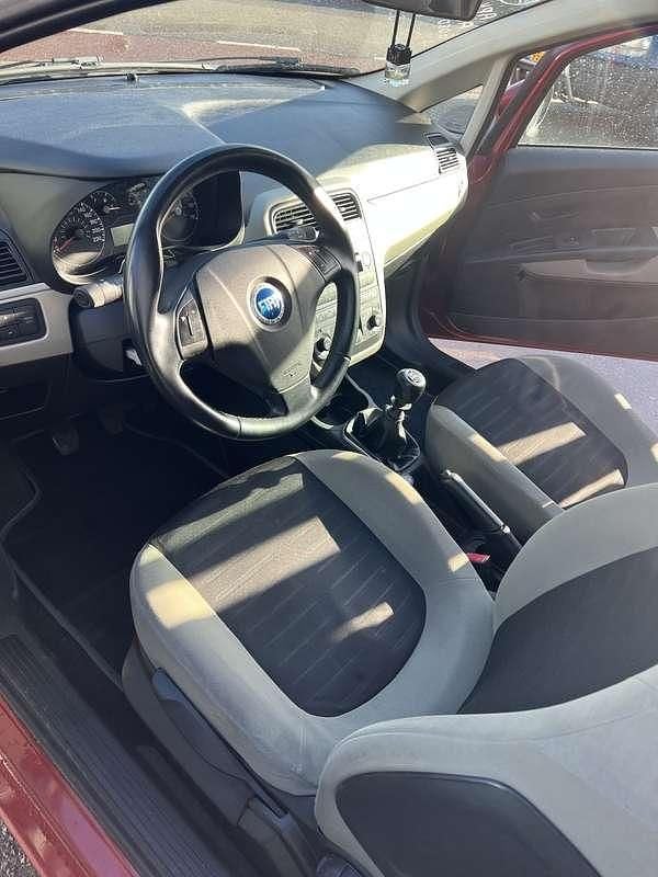 Occasion Fiat Punto 77 PK (56 kW) 2006 Rood MPV
