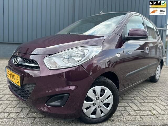 Paars Gebruikt 2012 Hyundai i10 Hatchback | € 4.199 (Goede deal) - Afbeelding 1/4
