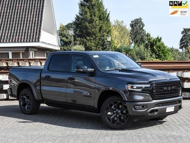 Zwart Nieuw 2024 Dodge Ram Limited Pickup | € 84.950 (Goede deal) - Afbeelding 1/4