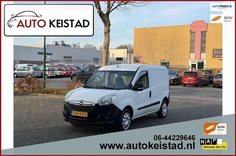 Wit Gebruikt 2015 Opel Combo Van | € 6.570 (Goede deal) - Afbeelding 1/4