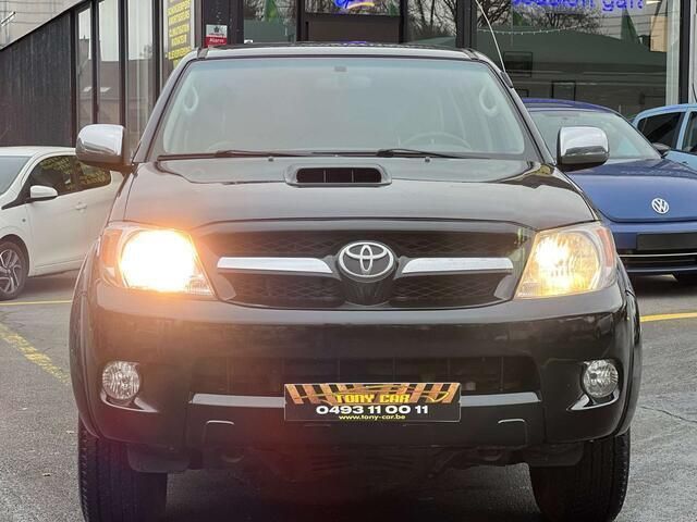 Zwart Gebruikt 2009 Toyota HiLux Pickup | € 12.499 - Afbeelding 1/4