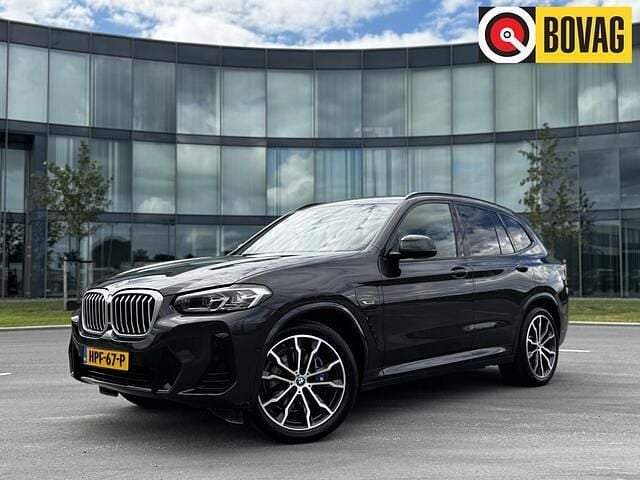 Grijs Gebruikt 2022 BMW X3 Executive SUV | € 44.880 (Eerlijke prijs) - Afbeelding 1/4