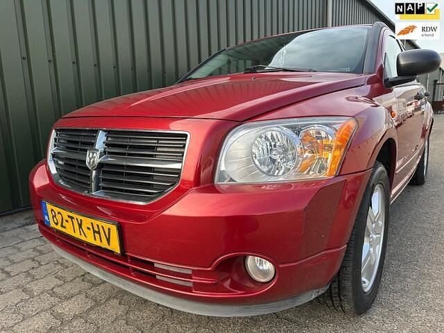 Rood Gebruikt 2006 Dodge Caliber SXT SUV | € 3.000 (Eerlijke prijs) - Afbeelding 1/4