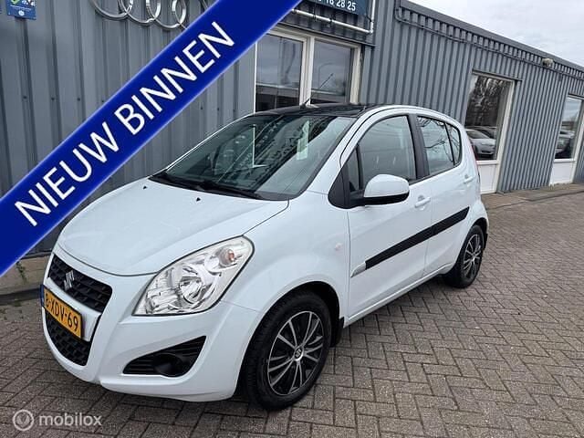 Wit Gebruikt 2014 Suzuki Splash Comfort Hatchback | € 4.499 (Eerlijke prijs) - Afbeelding 1/4