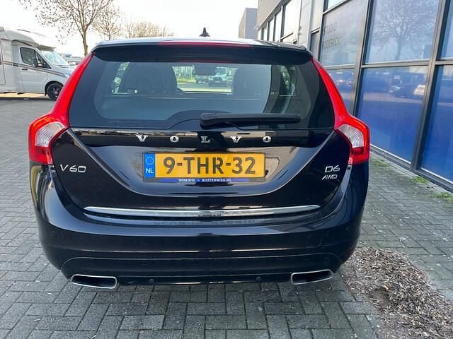 Occasion Volvo V60 Summum 215 PK (158 kW) 2014 Zwart (metallic) Stationwagen