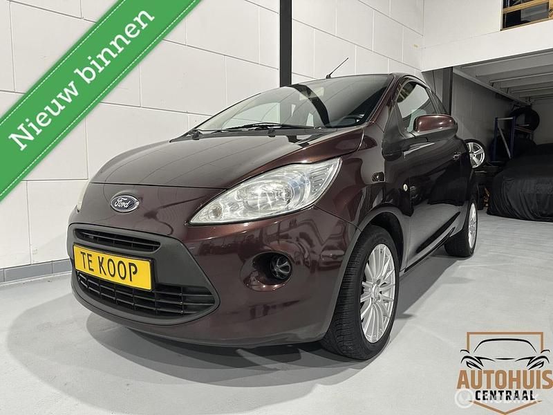 Bruin Occasion 2010 Ford Ka Cool & Sound Edition Hatchback | € 2.940 (Eerlijke prijs) - Afbeelding 1/4