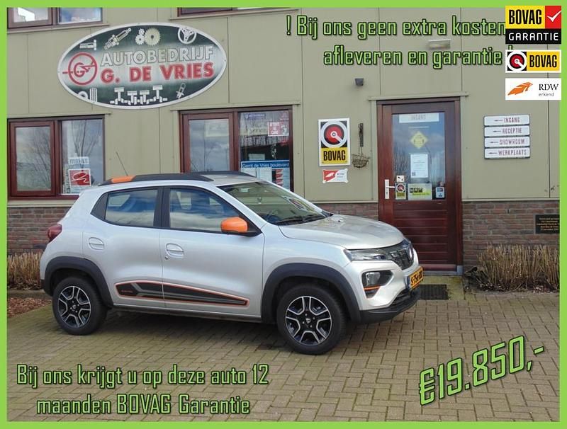 Occasion Dacia Spring Comfort Plus 33 kW (45 PK) 2021 Grijs Hatchback