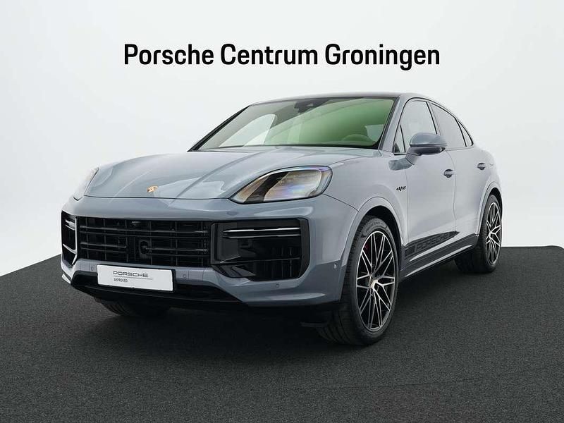 Grijs Gebruikt 2024 Porsche Cayenne Turbo E-Hybrid SUV | € 179.900 (Super prijs) - Afbeelding 1/4