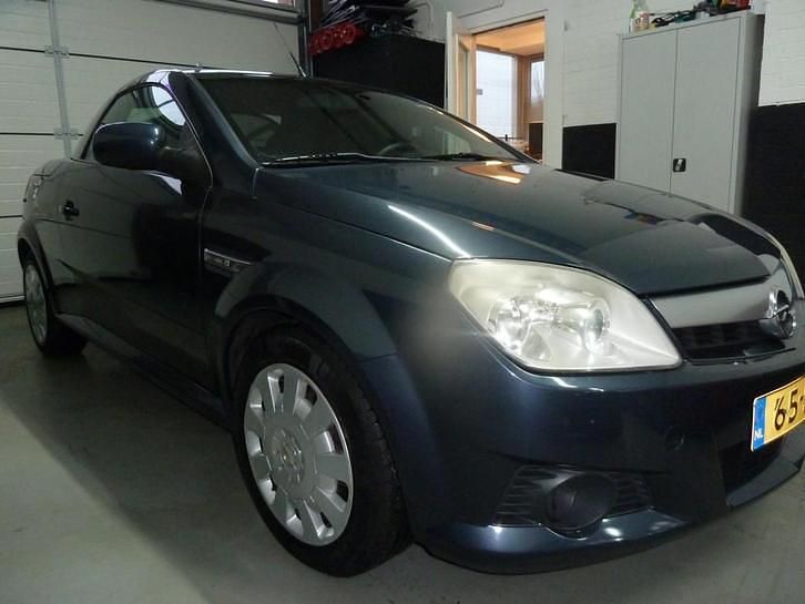 Occasion 2006 Opel Tigra Enjoy | € 1.750 (Eerlijke prijs) - Afbeelding 1/4