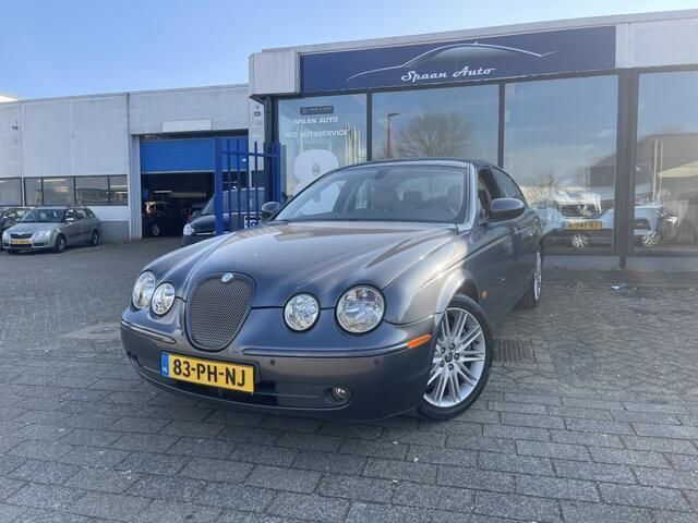 Grijs Gebruikt 2004 Jaguar S-Type S Sedan | € 5.950 (Eerlijke prijs) - Afbeelding 1/4