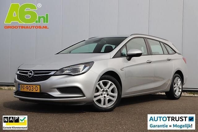 Grijs Gebruikt 2017 Opel Astra Edition Stationwagen | € 8.900 (Goede deal) - Afbeelding 1/4