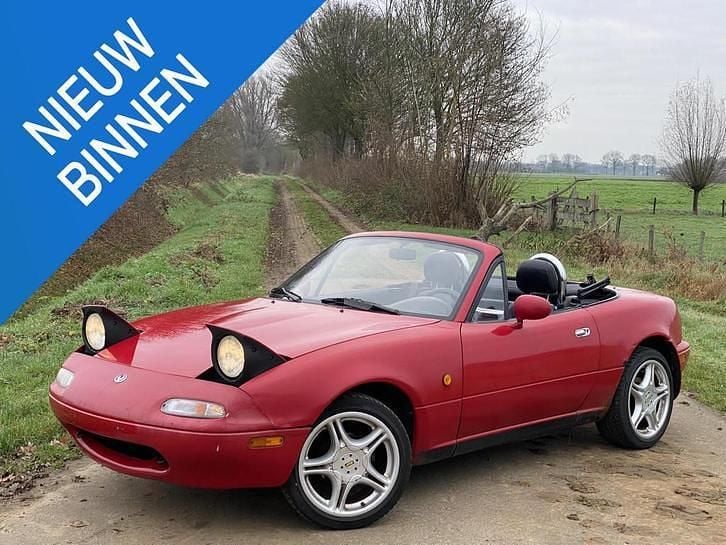 Rood Gebruikt 1996 Mazda MX5 Cabriolet | € 3.950 - Afbeelding 1/4