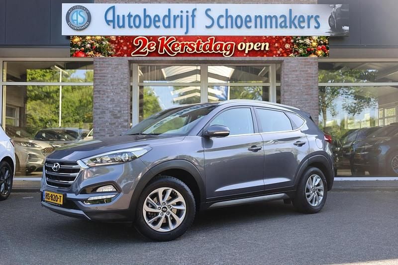Grijs Gebruikt 2016 Hyundai Tucson Comfort SUV | € 13.995 (Eerlijke prijs) - Afbeelding 1/4