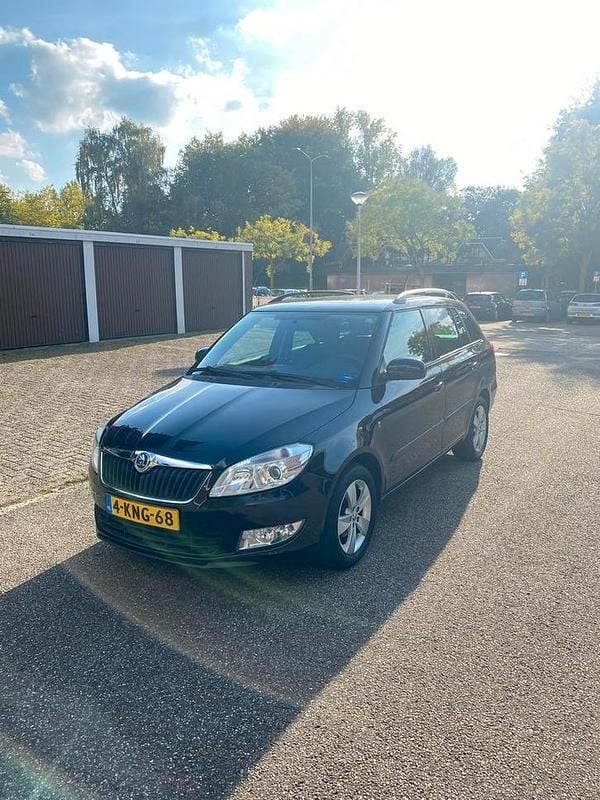 Occasion 2013 Skoda Fabia Stationwagen | € 4.950 (Duur) - Afbeelding 1/4