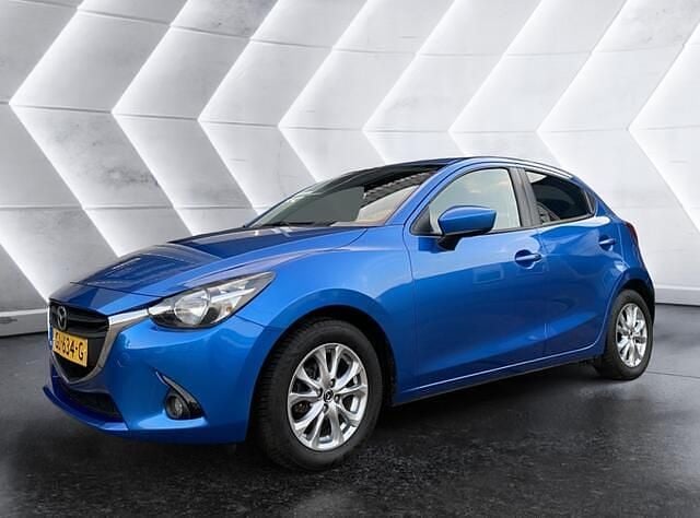 Blauw Gebruikt 2015 Mazda 2 Hatchback | € 7.940 (Eerlijke prijs) - Afbeelding 1/4
