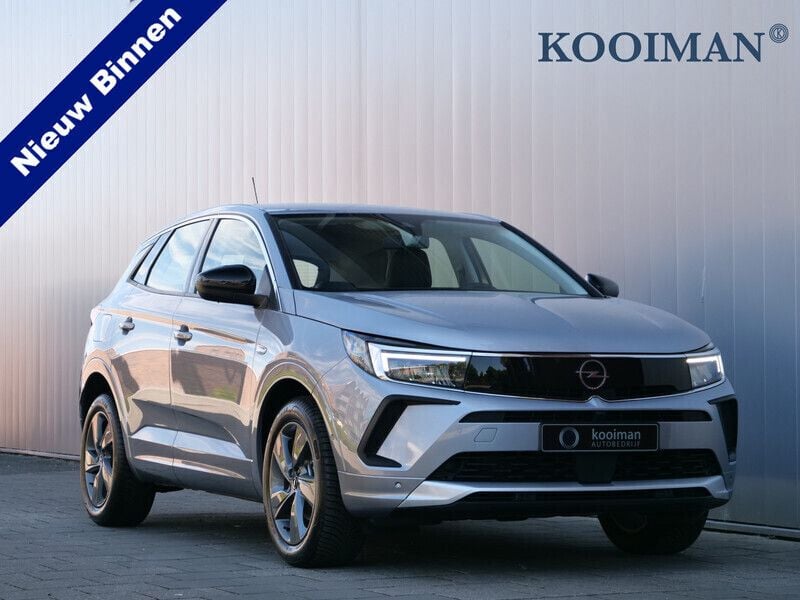 Grijs, metallic lak Gebruikt 2024 Opel Grandland X Elegance SUV | € 25.695 (Goede deal) - Afbeelding 1/4