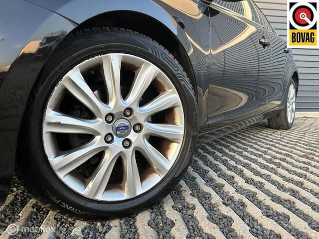 Occasion Volvo V40 Momentum 114 PK (83 kW) 2012 Zwart Hatchback