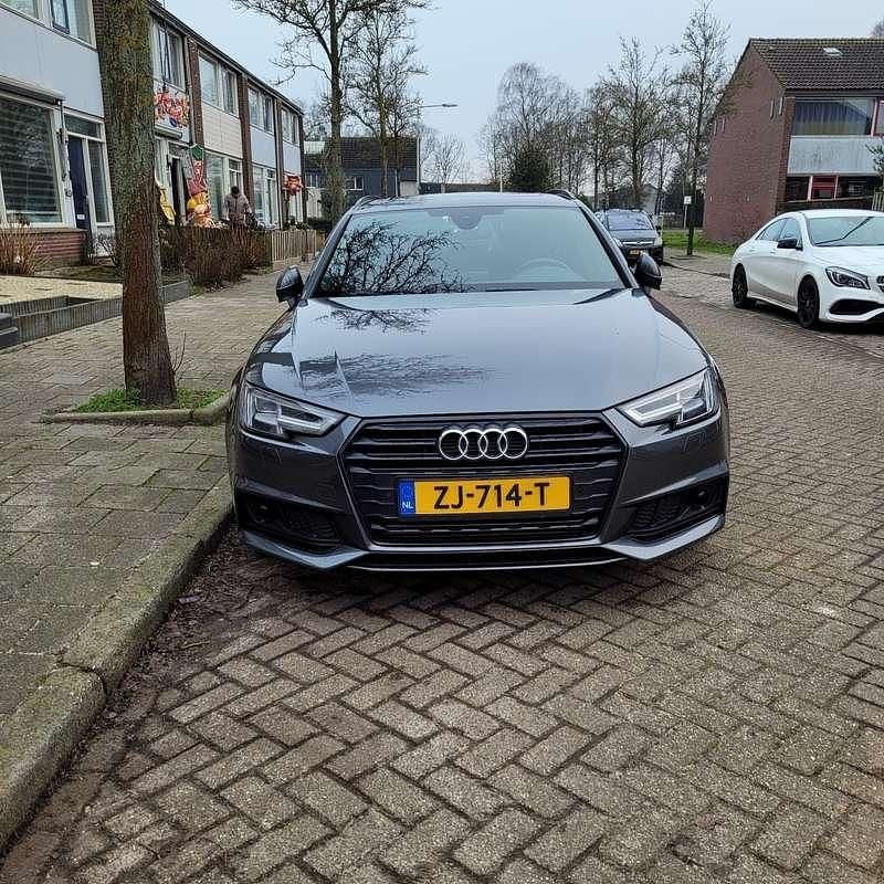 Grijs Gebruikt 2018 Audi A4 Stationwagen | € 20.750 (Eerlijke prijs) - Afbeelding 1/4