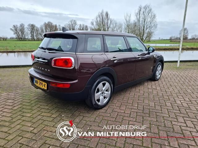 Occasion Mini One Clubman 102 PK (75 kW) 2017 Rood Stationwagen