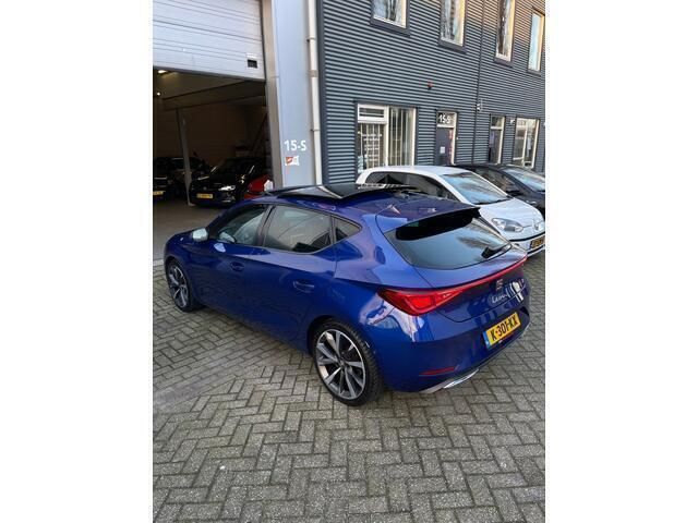Occasion Seat Leon FR 150 PK (110 kW) 2021 Blauw Hatchback