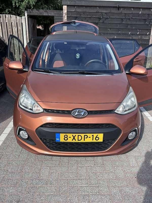 Gebruikt 2015 Hyundai i10 Intro Edition Hatchback | € 6.250 (Eerlijke prijs) - Afbeelding 1/4