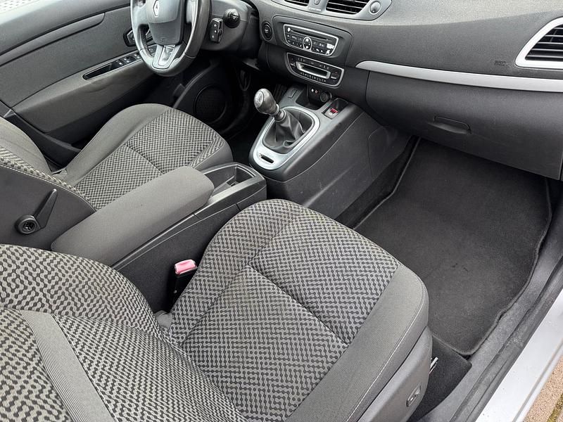 Occasion Renault Grand Scénic III Authentique 110 PK (80 kW) 2011 Grijs MPV