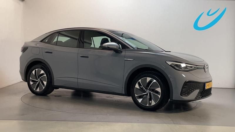 Grijs Gebruikt 2022 VW ID.5 Pro SUV | € 24.850 (Eerlijke prijs) - Afbeelding 1/3