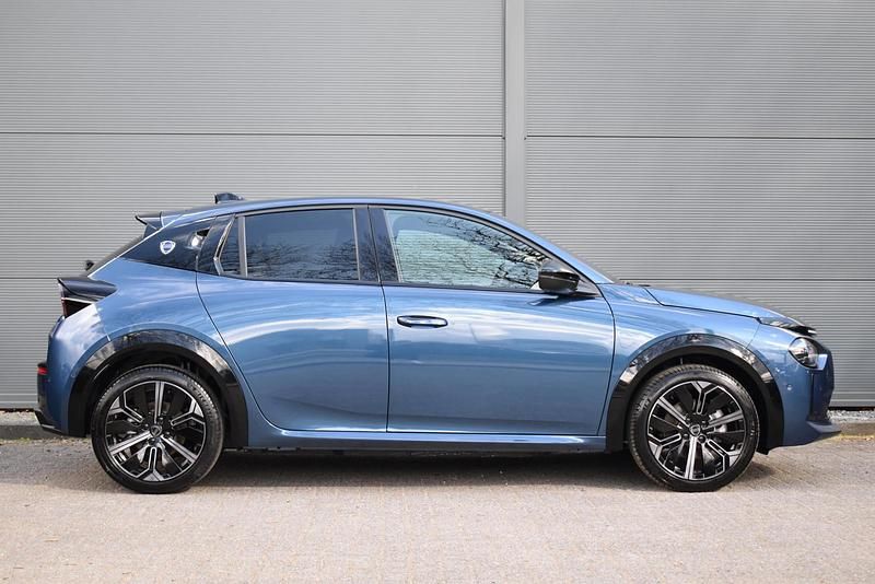 Occasion Lancia Ypsilon 206 kW (281 PK) 2025 Blauw Hatchback