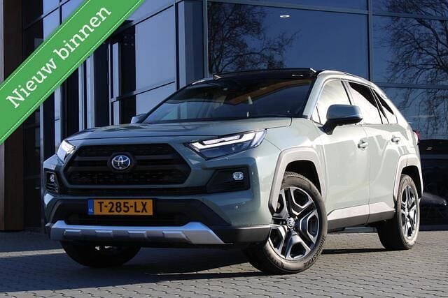 Groen Gebruikt 2023 Toyota RAV4 SUV | € 44.450 (Eerlijke prijs) - Afbeelding 1/4
