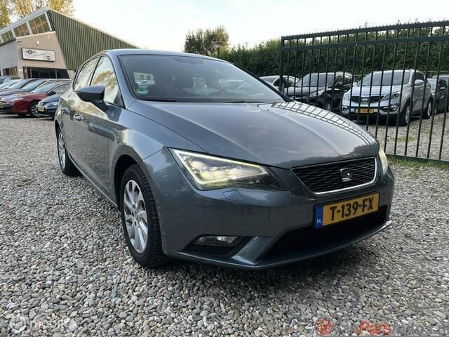 Grijs Gebruikt 2014 Seat Leon Style Hatchback | € 10.500 (Iets duurder) - Afbeelding 1/4