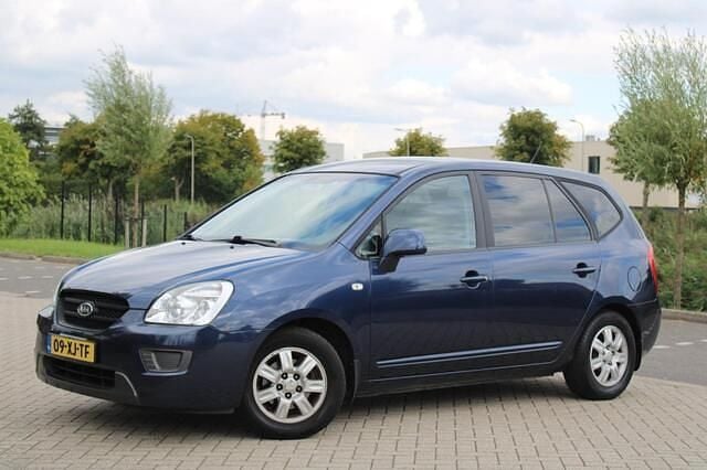 Blauw Gebruikt 2007 Kia Carens MPV | € 1.850 (Eerlijke prijs) - Afbeelding 1/4