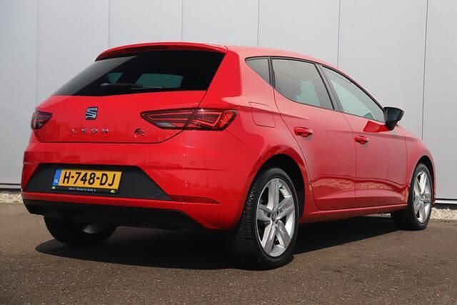 Occasion Seat Leon FR 116 PK (85 kW) 2020 Rood Hatchback