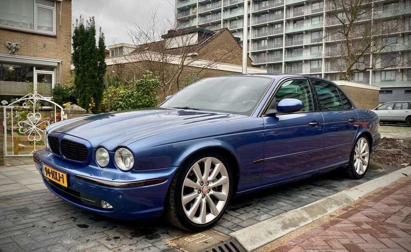 Blauw Gebruikt 2003 Jaguar XJ Supercharged Sedan | € 6.000 - Afbeelding 1/4