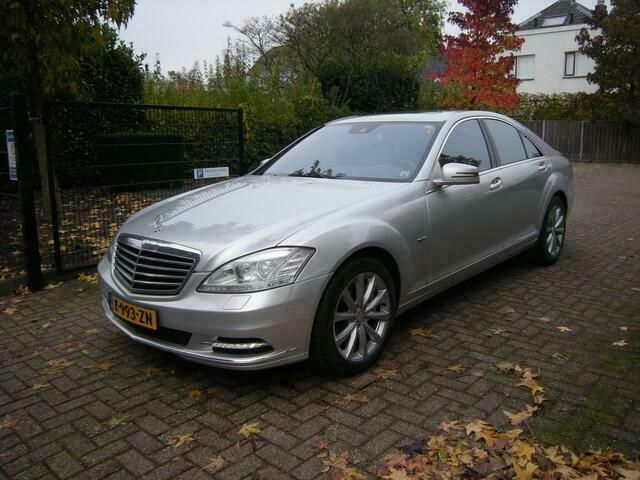 Grijs Gebruikt 2012 Mercedes S500 Prestige Sedan | € 28.500 (Goede deal) - Afbeelding 1/4